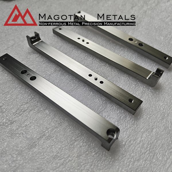 Mo Ion Implantation Components for Applied Materials Ion Implanter